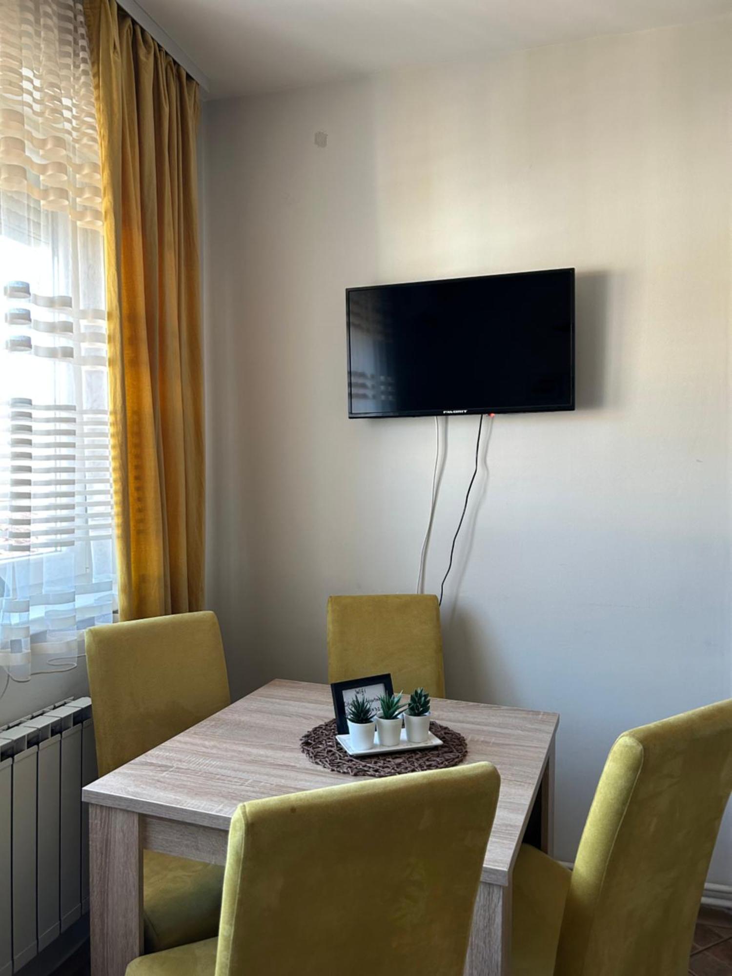 City Place Apartments Kumanovo Bagian luar foto