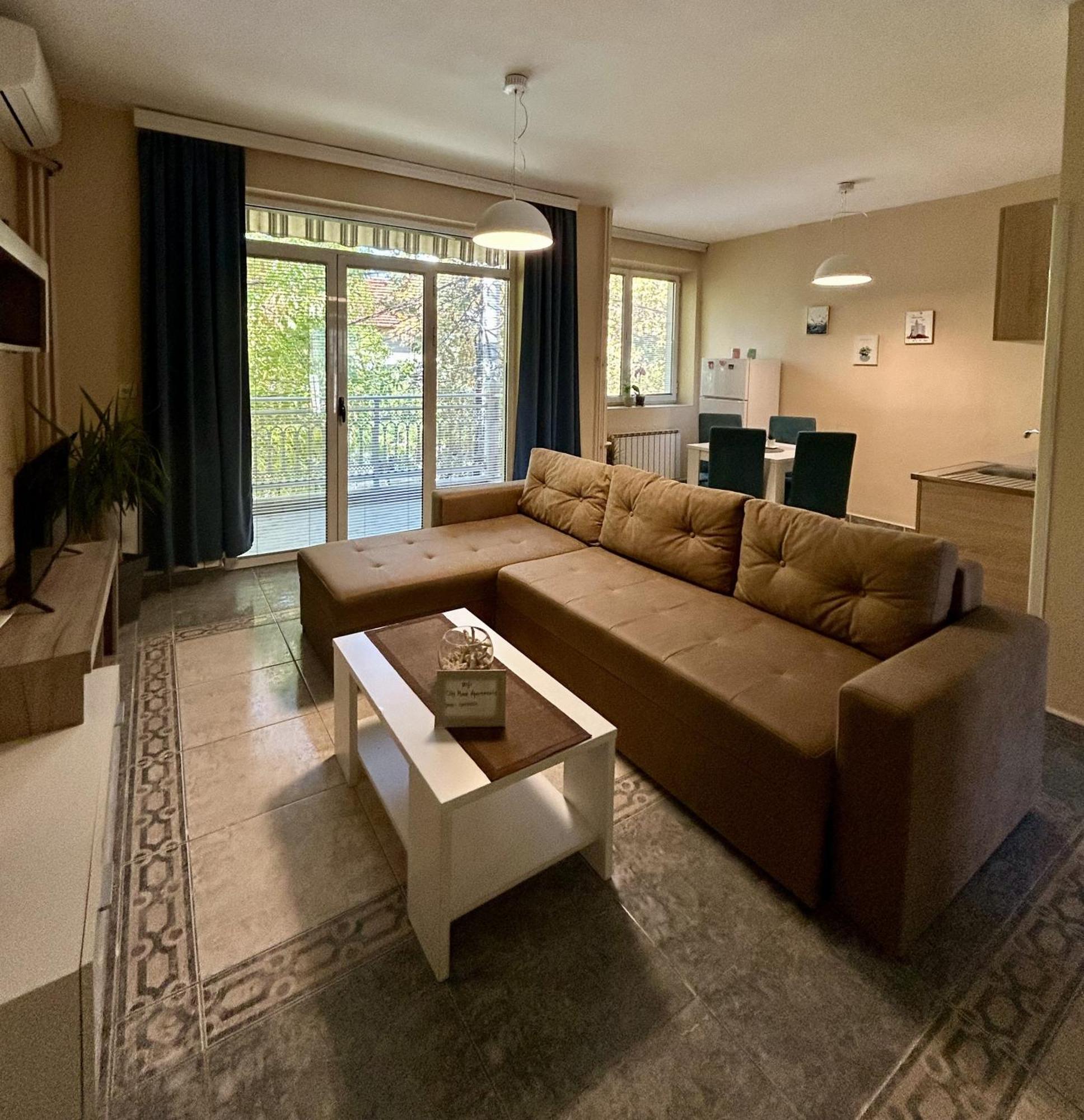 City Place Apartments Kumanovo Bagian luar foto